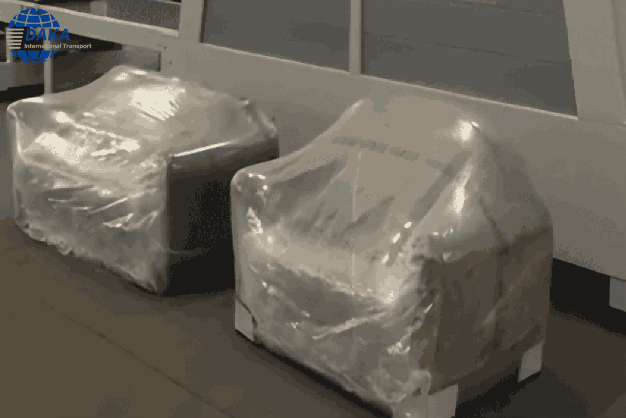 Wooden sofas with plastic packaging are not suitable for fumigation
