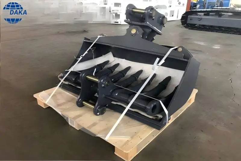 naked-packing mud bucket