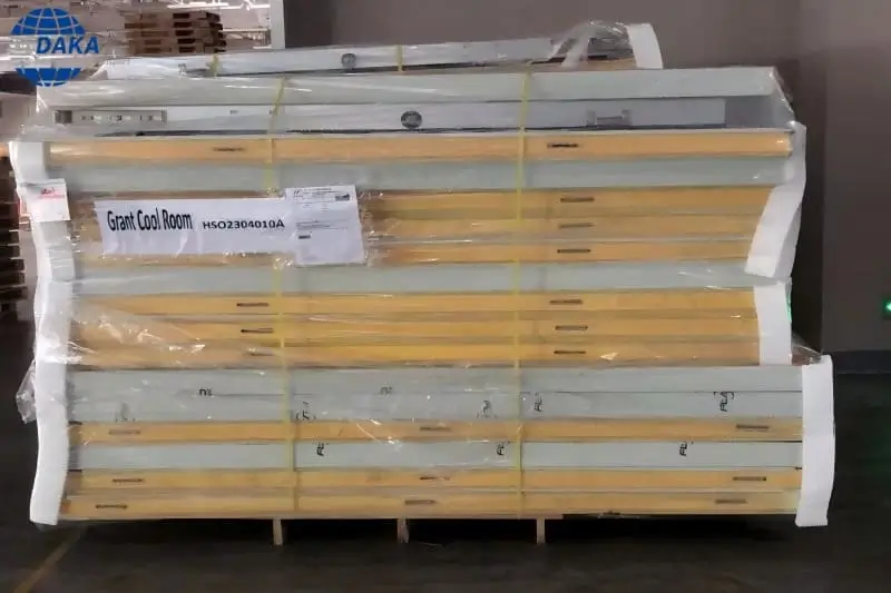 pallet with unqualified forklift feet